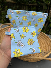 Load image into Gallery viewer, Daffodil Wash Bag and/or Purse
