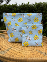 Load image into Gallery viewer, Daffodil Wash Bag and/or Purse
