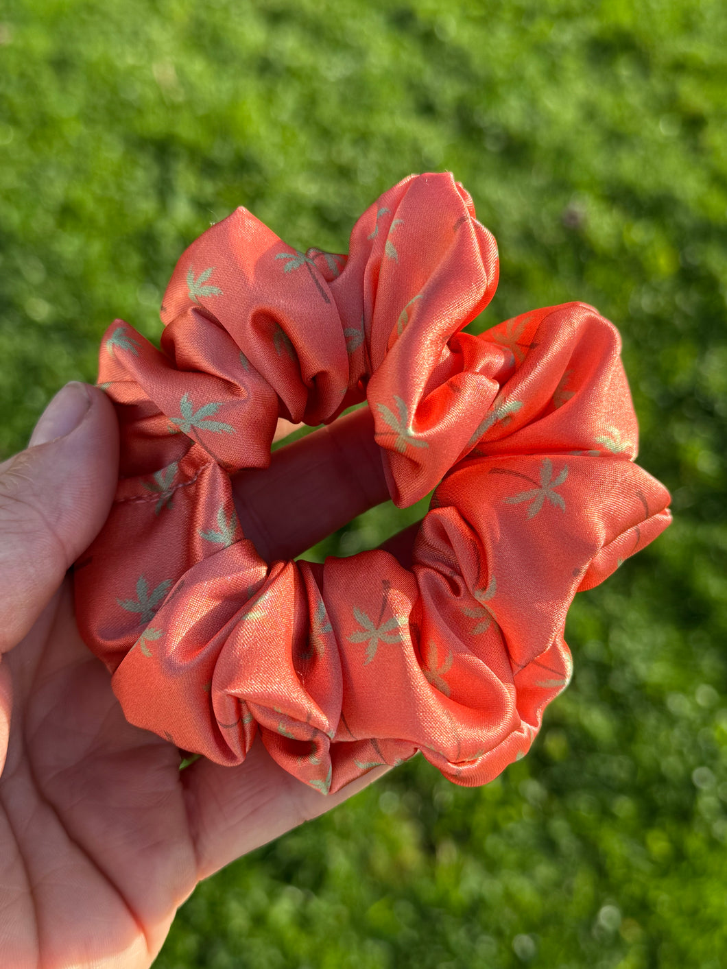 Palms Silky Scrunchie