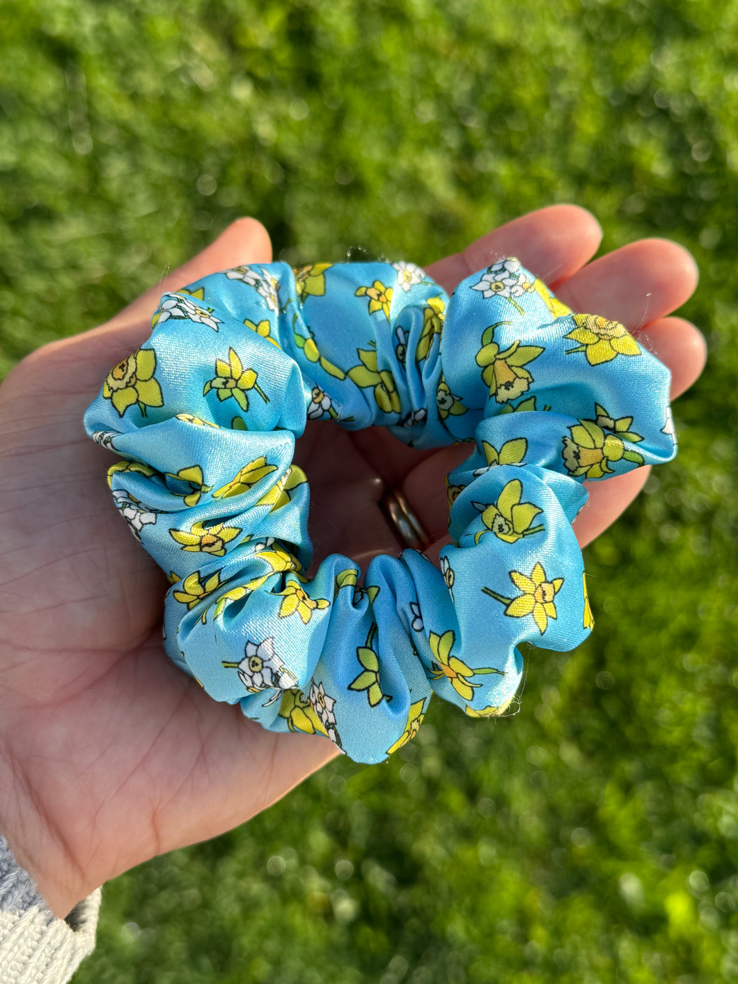 Daffodil Silky Scrunchie