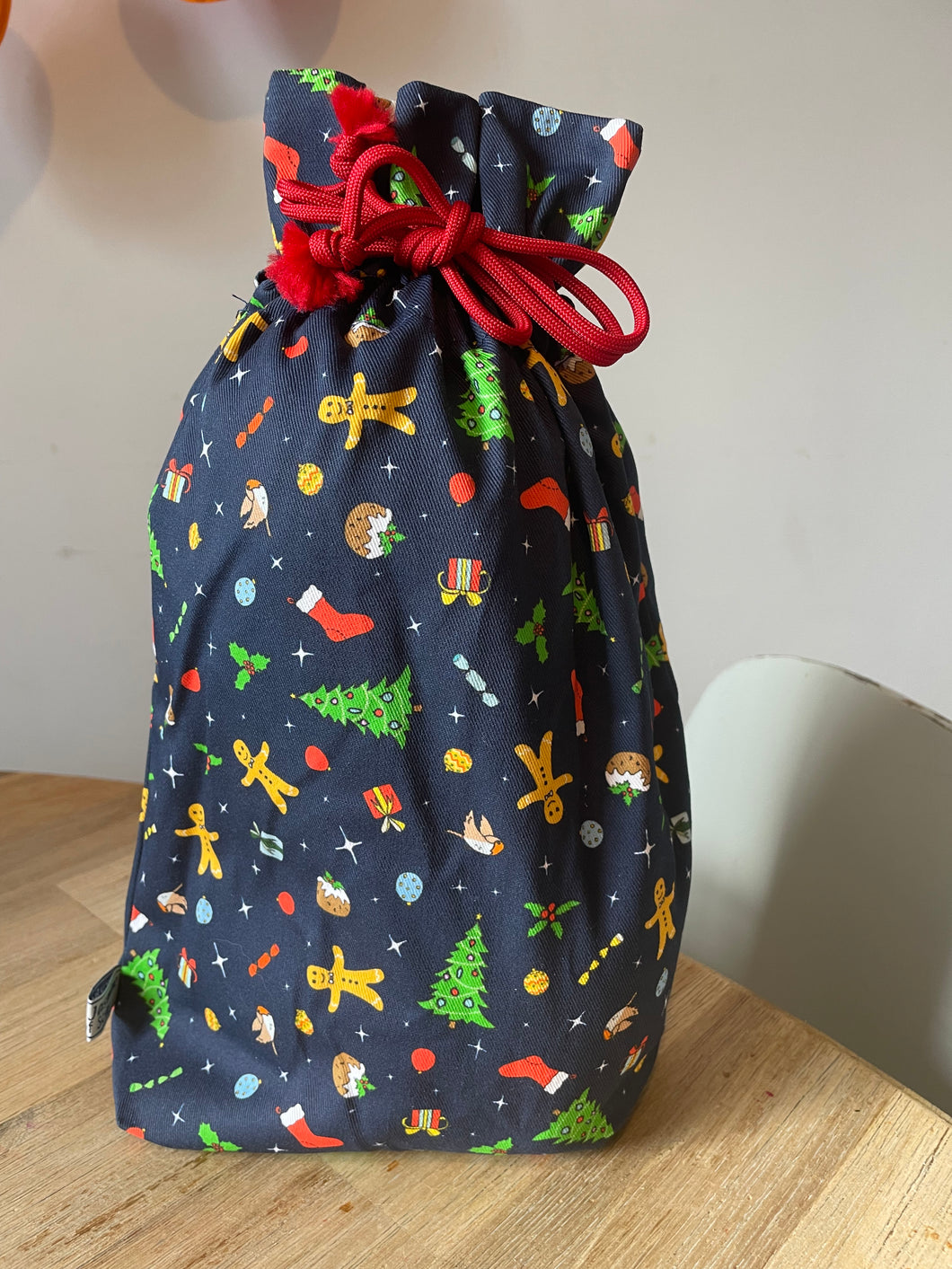 Reusable Christmas wrapping/gift bag